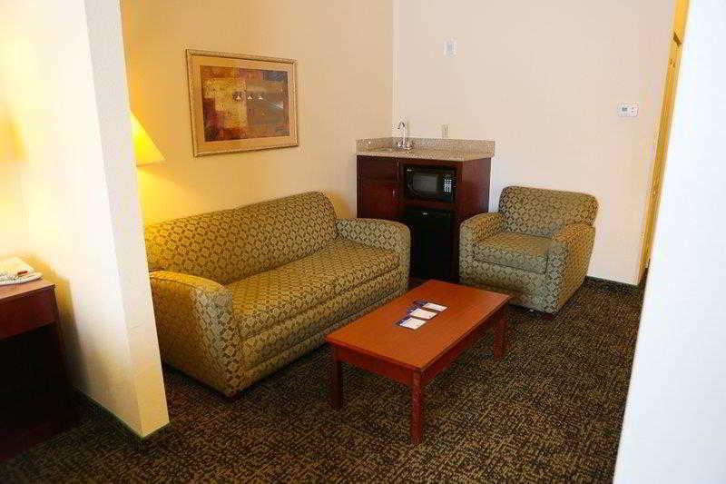Country & By Radisson, Midway - Tallahassee West Hotel Midway (Gadsden County)