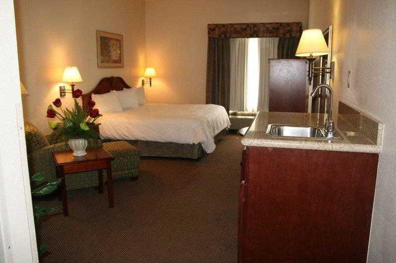 Hotel Country & By Radisson, Midway - Tallahassee West 3*