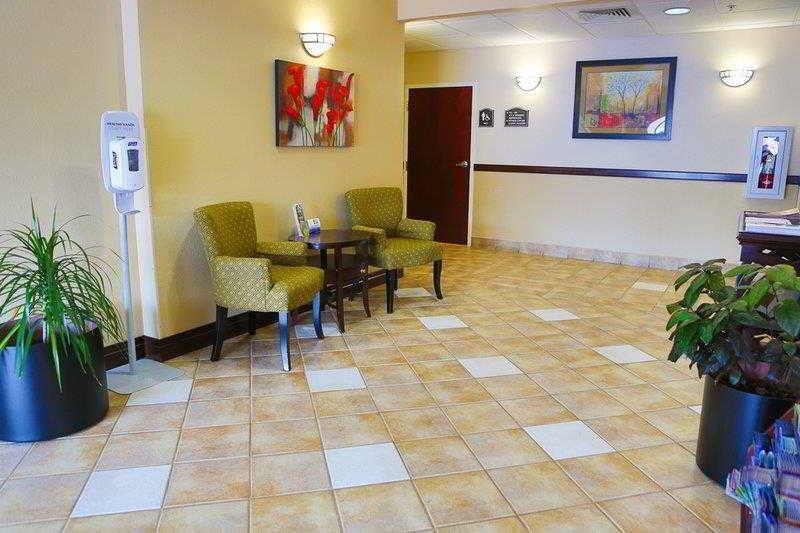Hotel Country & By Radisson, Midway - Tallahassee West