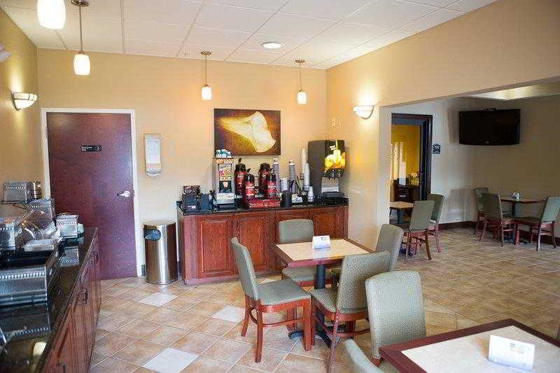 Country & By Radisson, Midway - Tallahassee West
