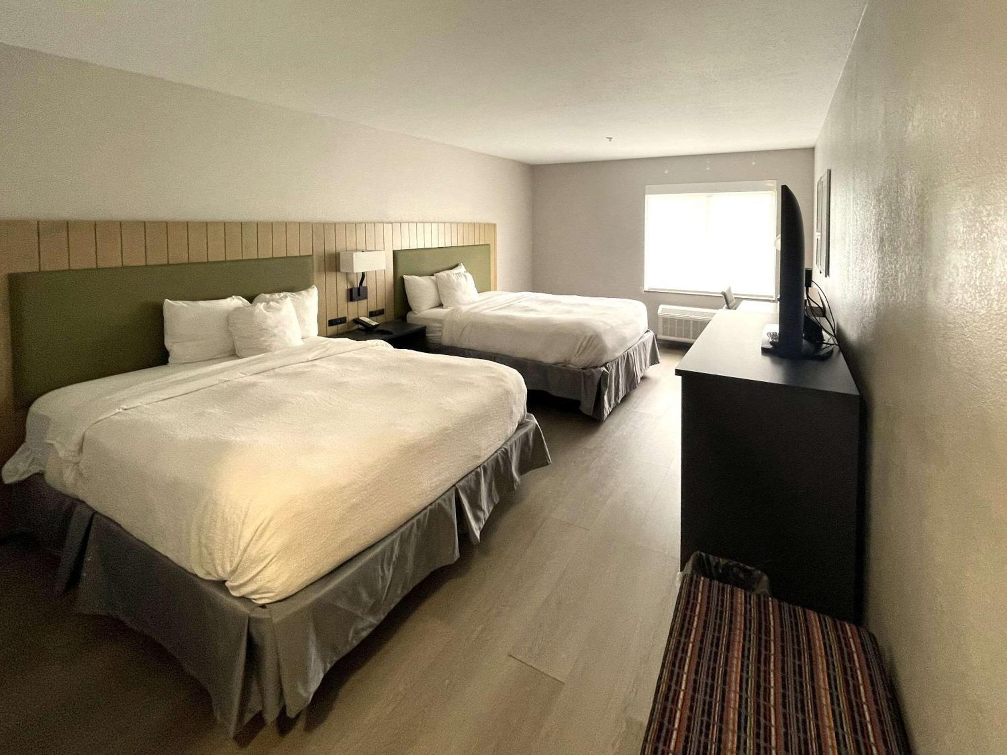 Hotel Country & By Radisson, - Tallahassee West Midway (Gadsden County)